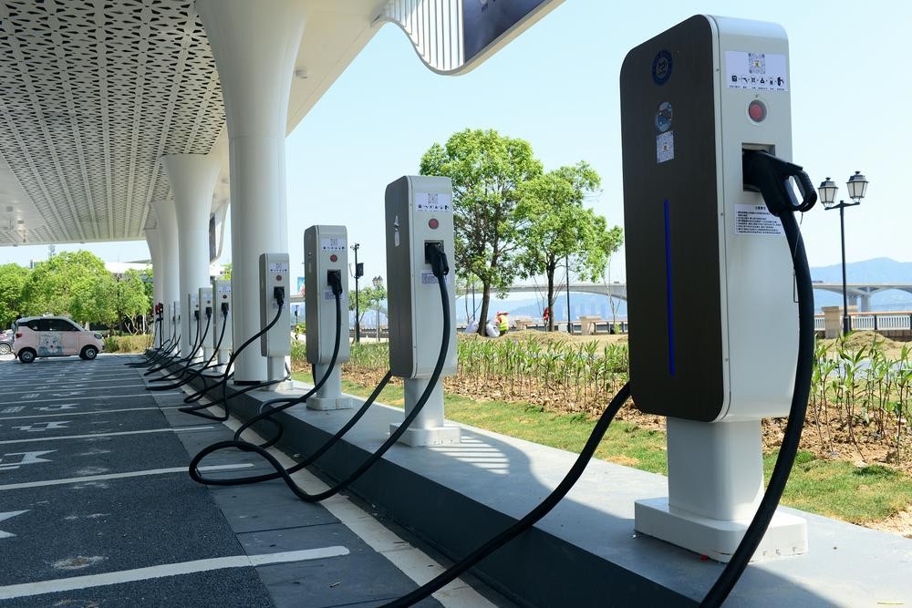 未來趨勢：新能源充電樁市場機遇與挑戰！